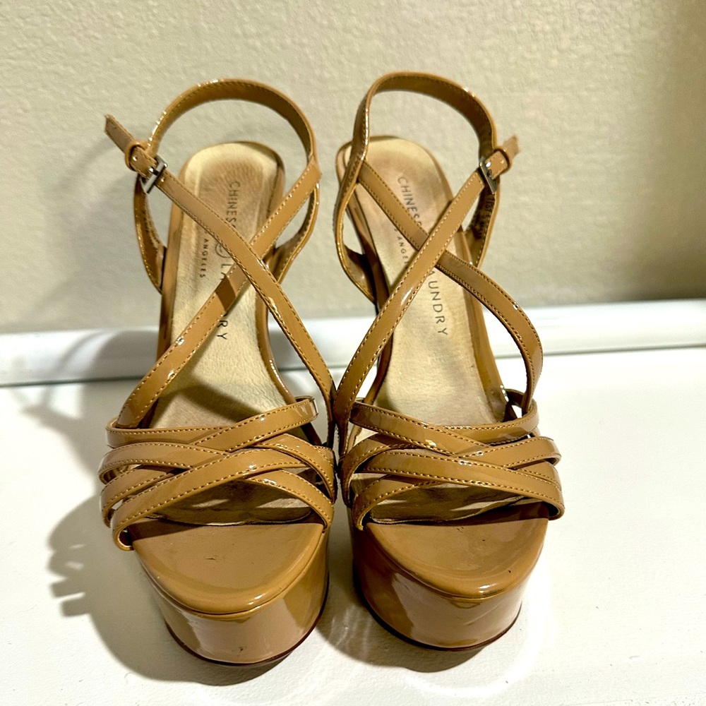 Chinese Laundry Tan Platform Sandals
